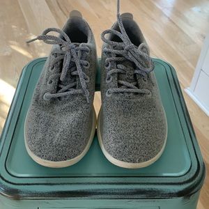 Lightly used Allbirds tennis shoes